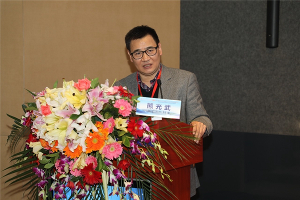 北京大学国际医院熊光武教授讲到,由于经典的经阴道骶棘韧带固定术